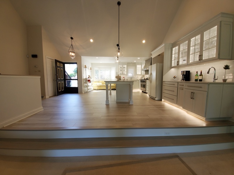 Custom island and pendant lighting in a Chicagoland kitchen remodel